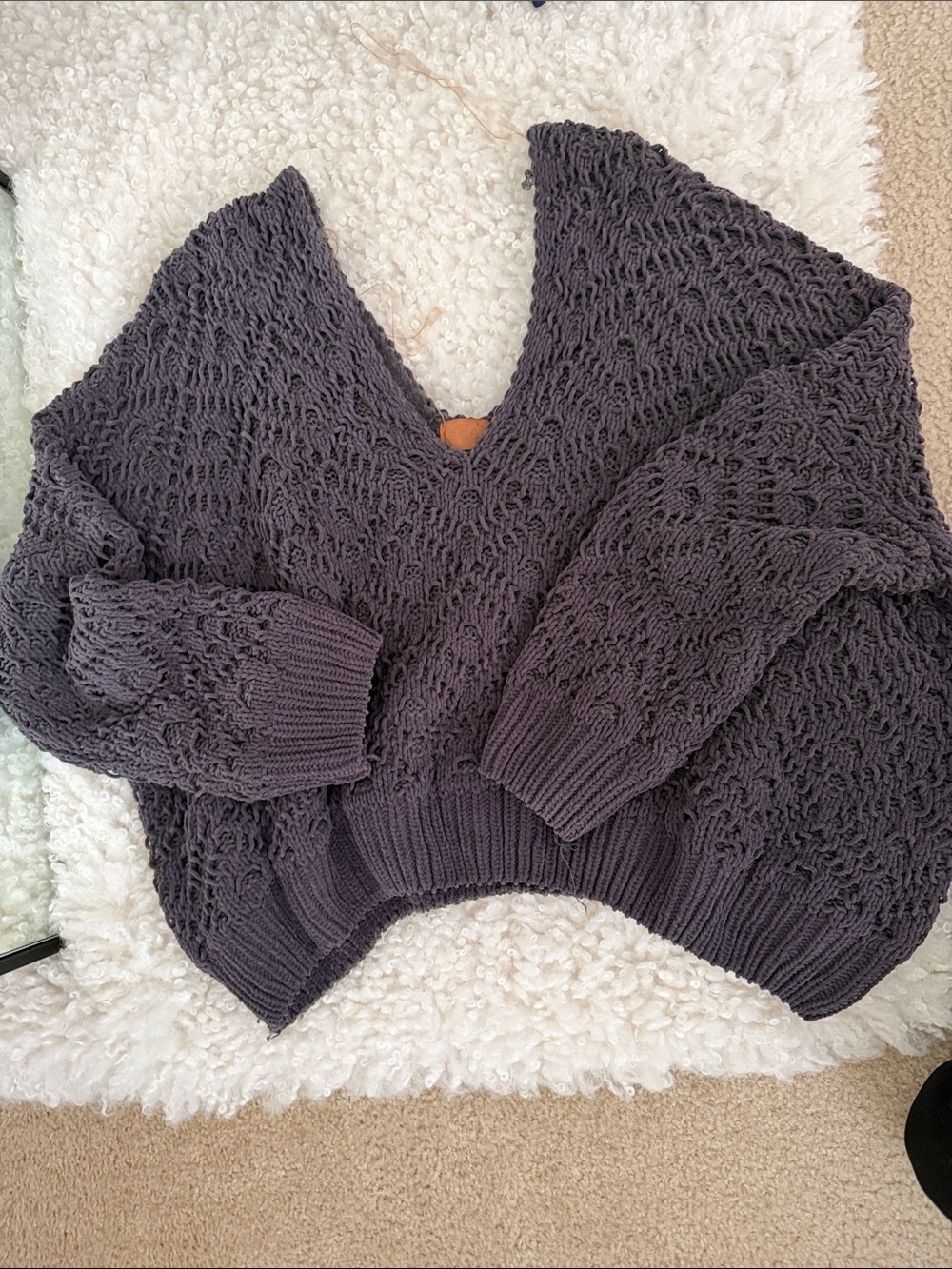 V-Neck Chunky Knit Sweater - Charcoal